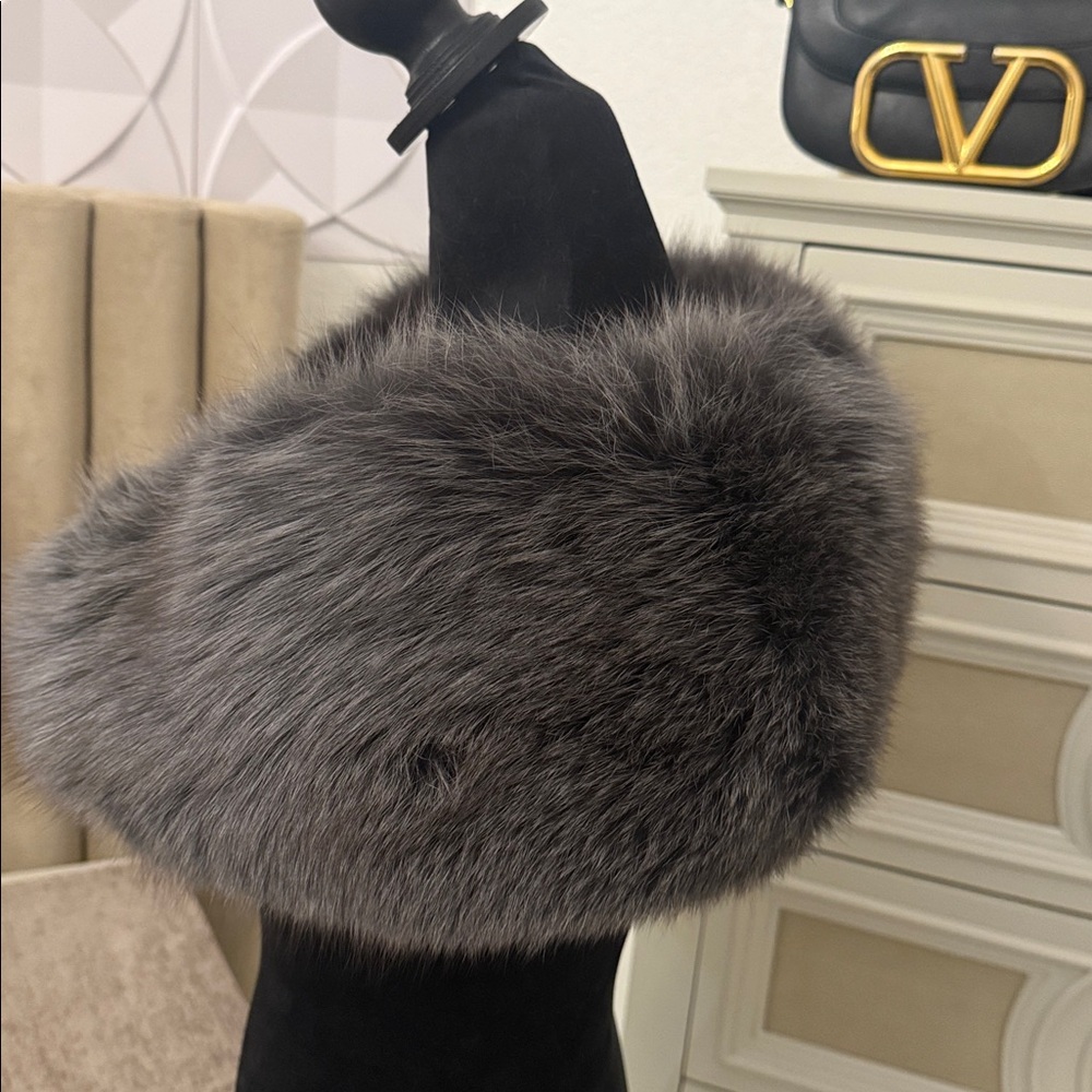 SAGA FOX FUR SCARF WRAP COLLAR
